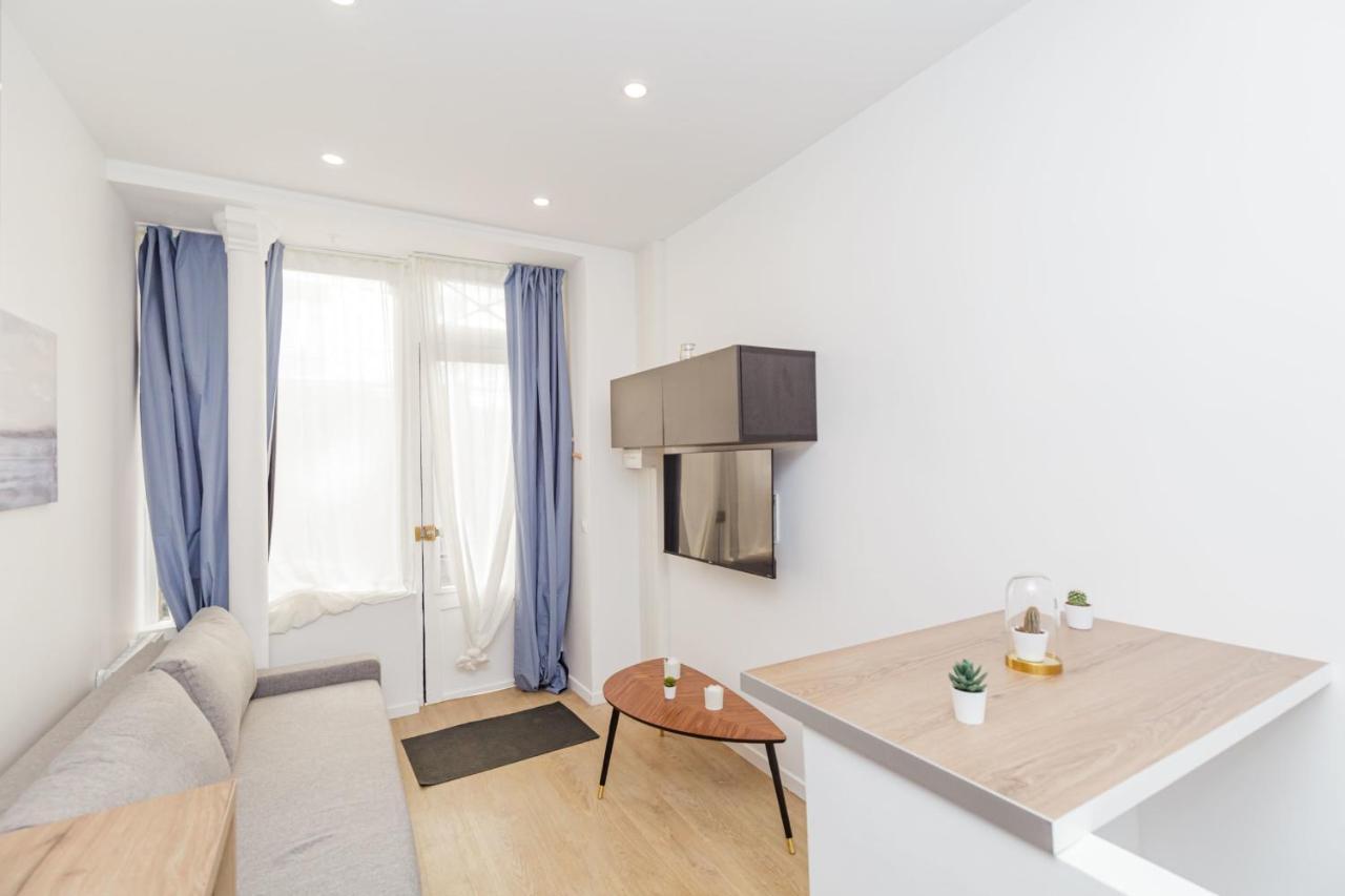 Nice Apartment Renovated And Bright Street Side ปารีส ภายนอก รูปภาพ