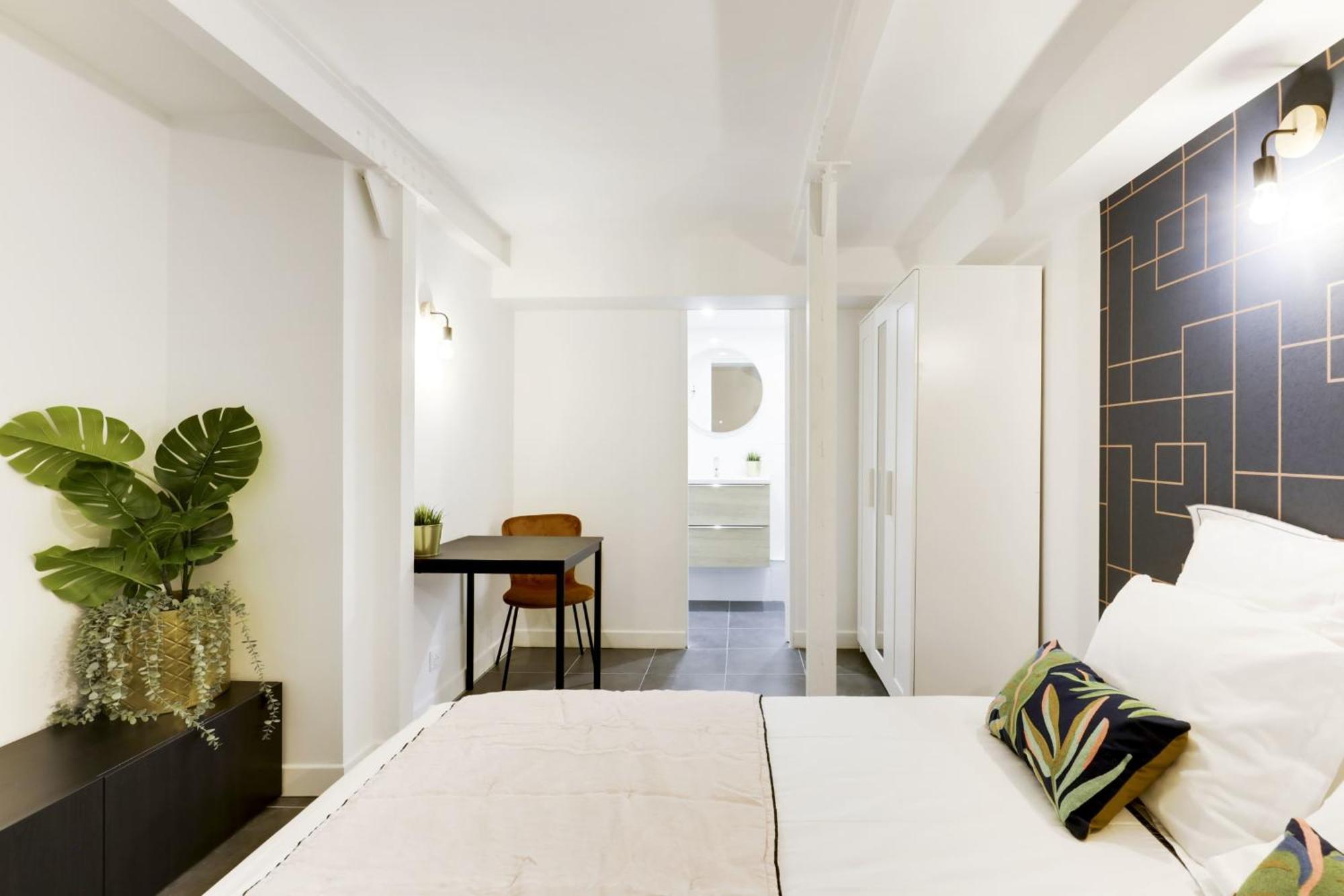 Nice Apartment Renovated And Bright Street Side ปารีส ภายนอก รูปภาพ