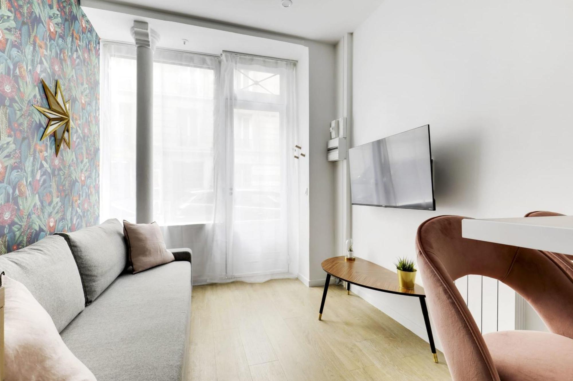 Nice Apartment Renovated And Bright Street Side ปารีส ภายนอก รูปภาพ